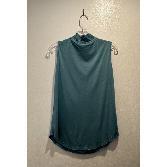 Sundance Women’s Size XS Everyday Essence Top Sleeveless Smocked Mock Neck - Picture 2 of 5